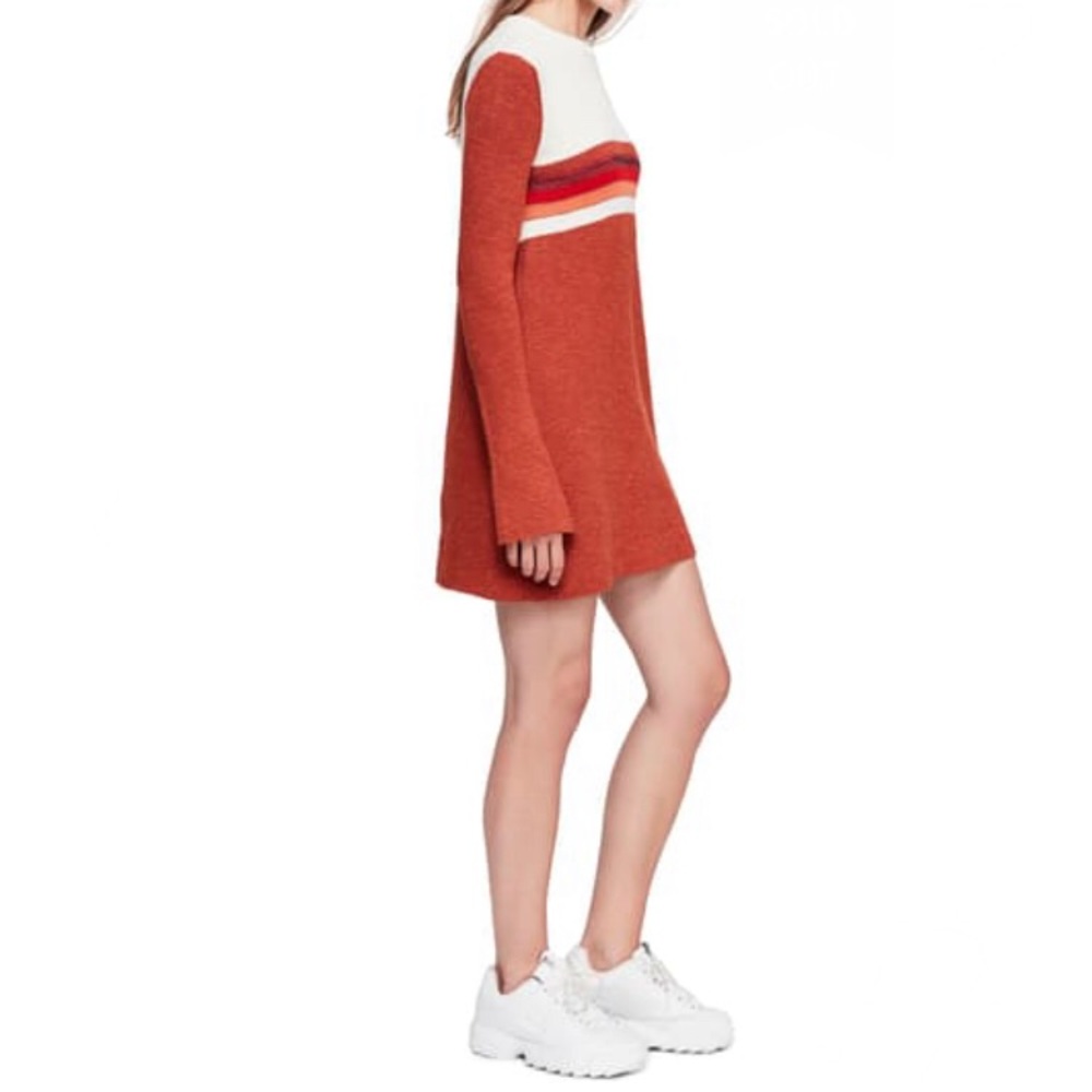 𝗡𝗪𝗧 𝗙𝗣 • Colorblock Sweater Dress